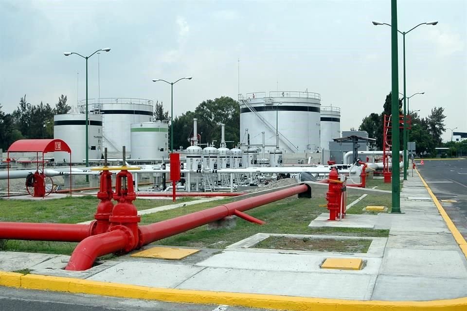 Cuestionada sobre si la empresa pretende desarrollar su propia infraestructura de almacenamiento, World Fuel Services aseguró que la intención es maximizar el uso de la que actualmente opera ASA.