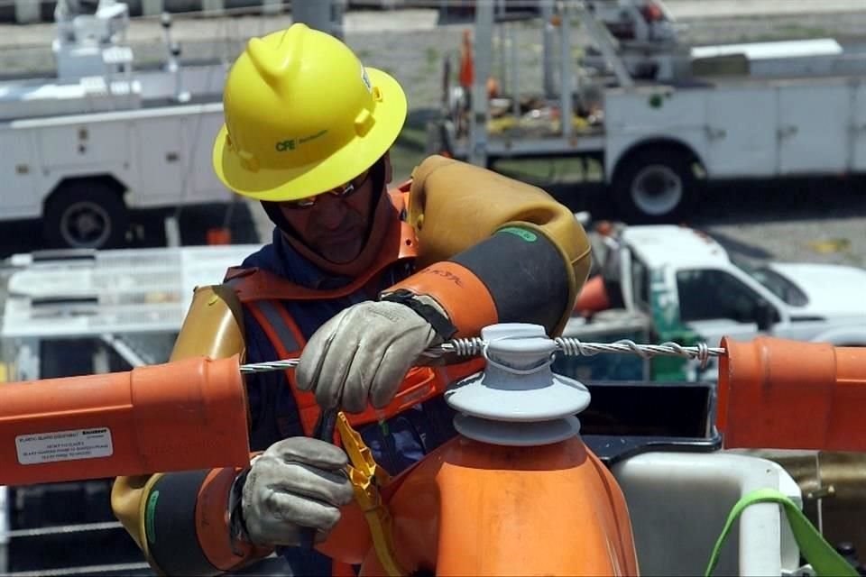 En los primeros ocho meses del 2018, las tarifas eléctricas se incrementaron 65 por ciento en el País y en Estados Unidos sólo 9 por ciento. 