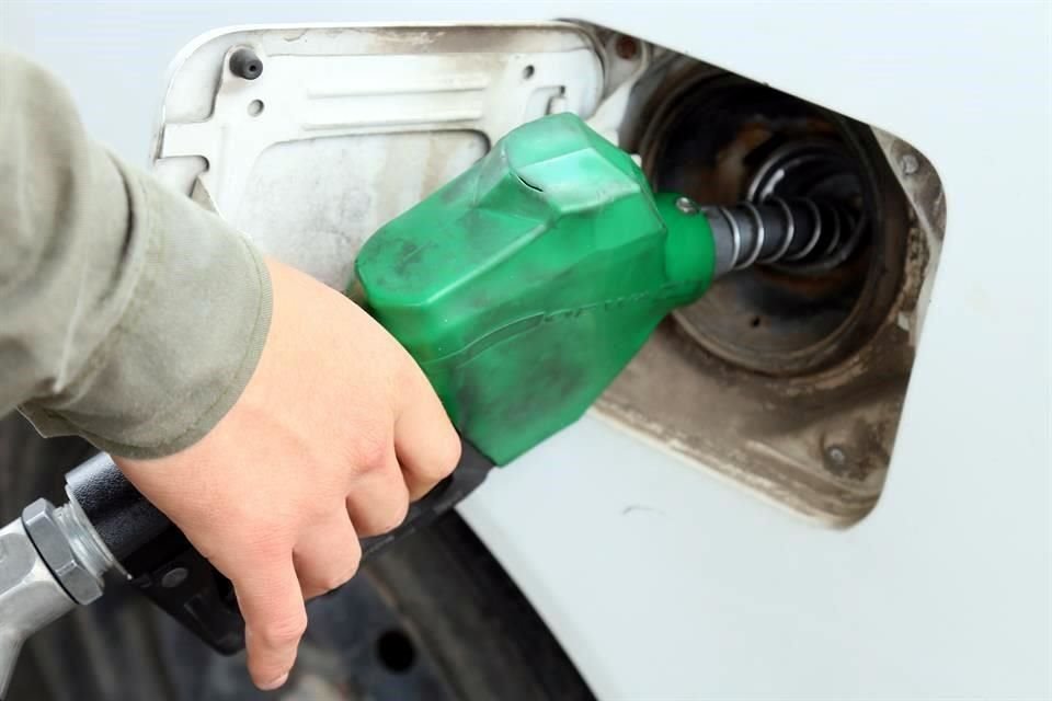 CRE ha otorgado más de 400 permisos para nuevas gasolineras en lo que va de año.