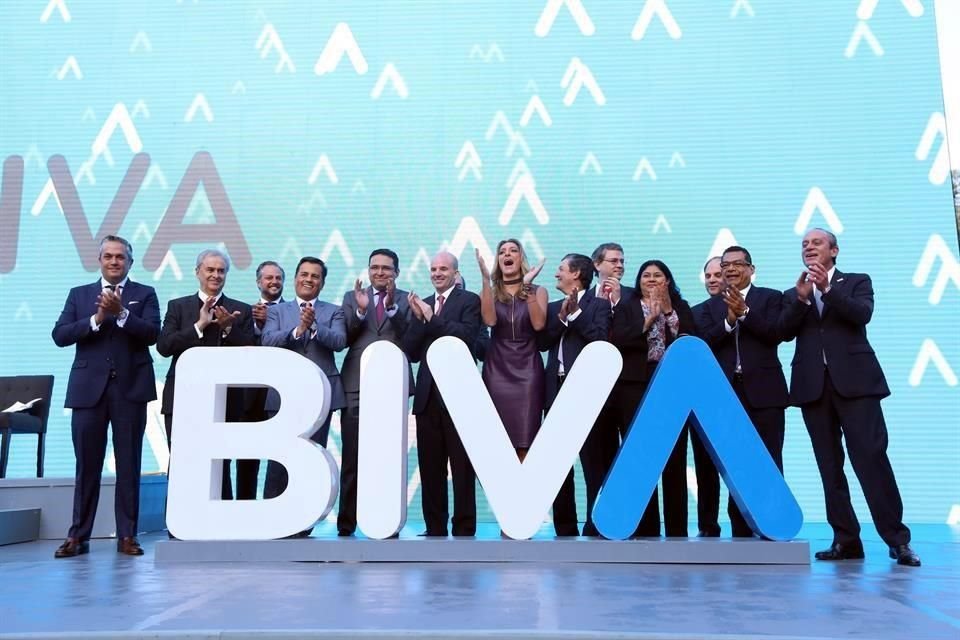 La nueva Bolsa Institucional de Valores (Biva) inició operaciones hoy.