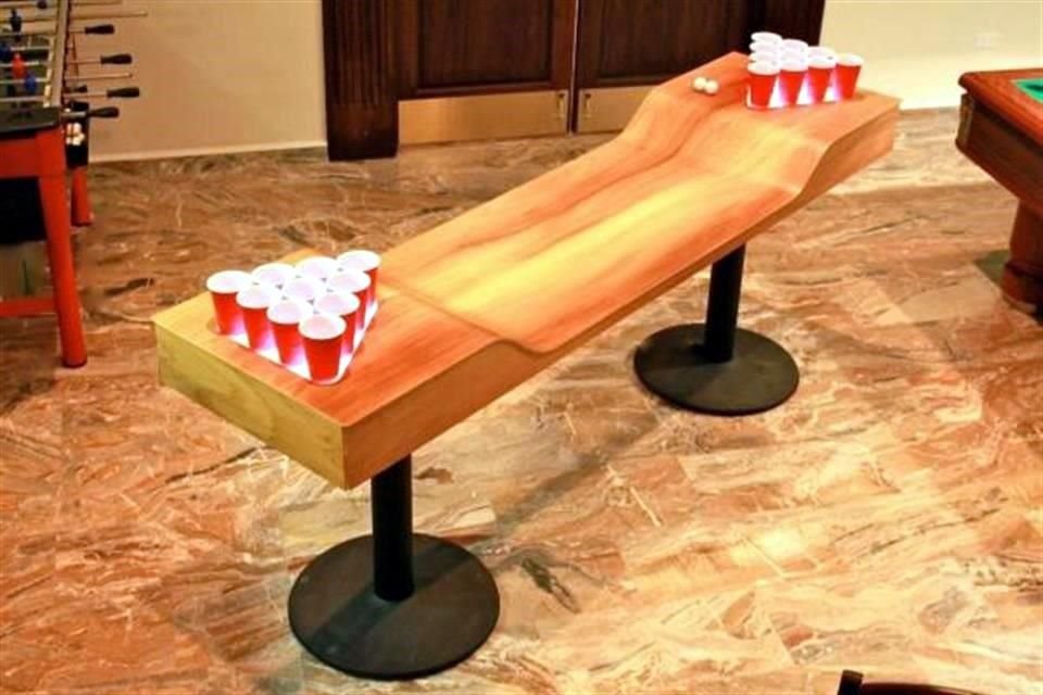 Dale un toque divertido a tu man cave con una mesa de beer pong.<br>La empresa C5 Beer Pong cuenta con diferentes diseños, los cuales pueden ir desde 329 hasta 929 dólares.