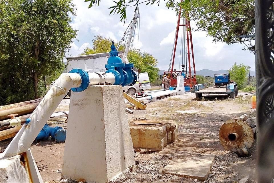 Falla en el sistema de bombeo de Agua y Drenaje tienen a los habitantes de Mier y Noriega sin agua desde hace un mes.