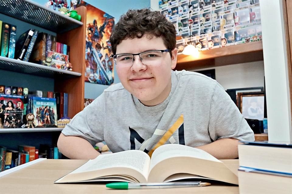 Luis Fernando Ramírez González, ahora de 16 años, entrará a la Prepa Valle Alto de la UDEM.