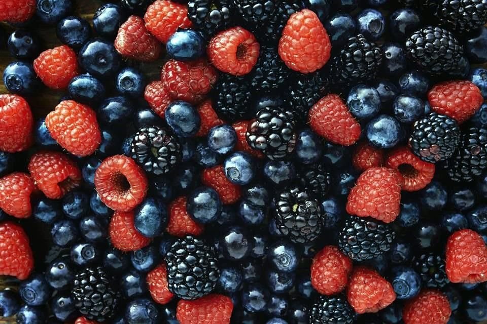 Productores de EU consideran que existen amenazas ante las importaciones de fresas, pimientos morrones y otros productos de temporada.