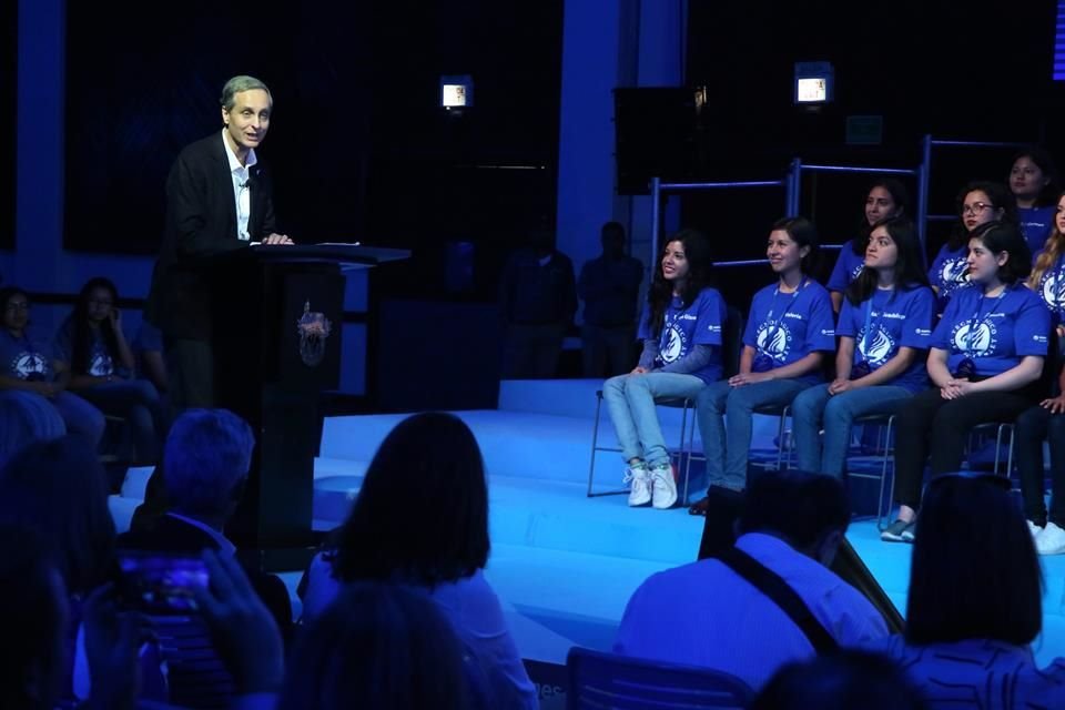 Daniel Servitje, presidente del Grupo Bimbo, fue el padrino de esta nueva generación.