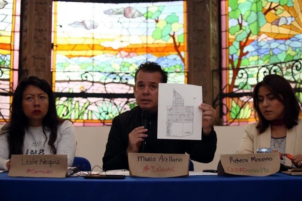 El documento busca sintetizar en un sólo lugar la información sobre trámites y procedimientos de la reconstrucción.