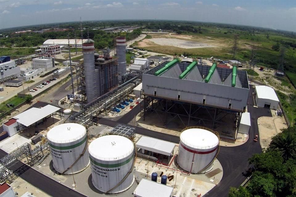 La nueva central generará de forma simultánea energía eléctrica y vapor de alta presión.
