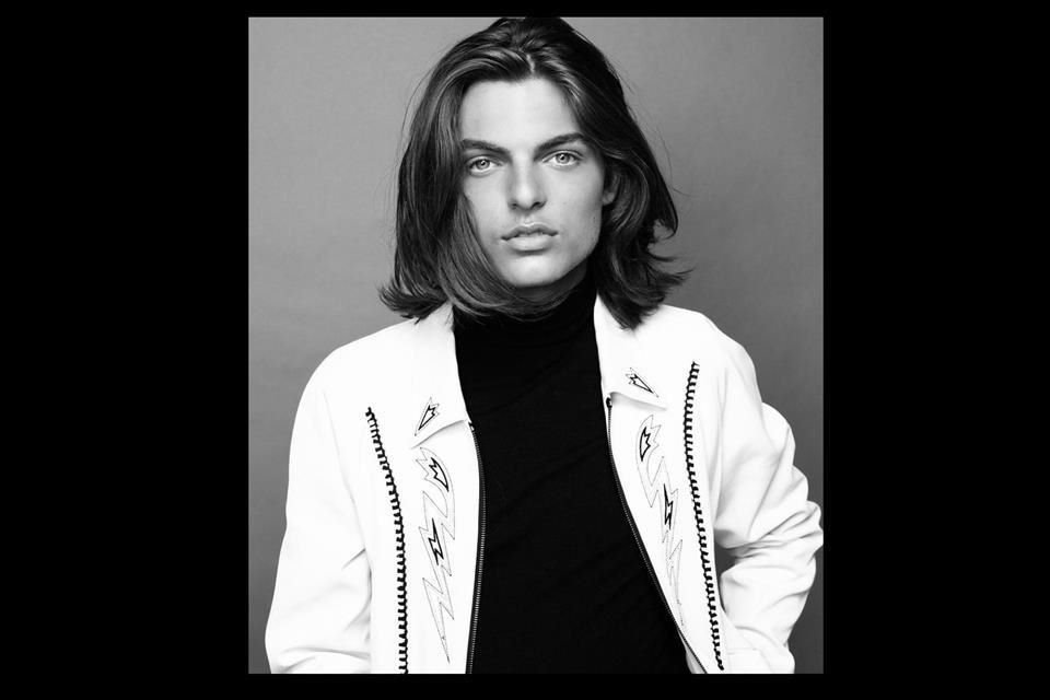 Damian Hurley cuenta con 30 mil seguidores en Instagram.