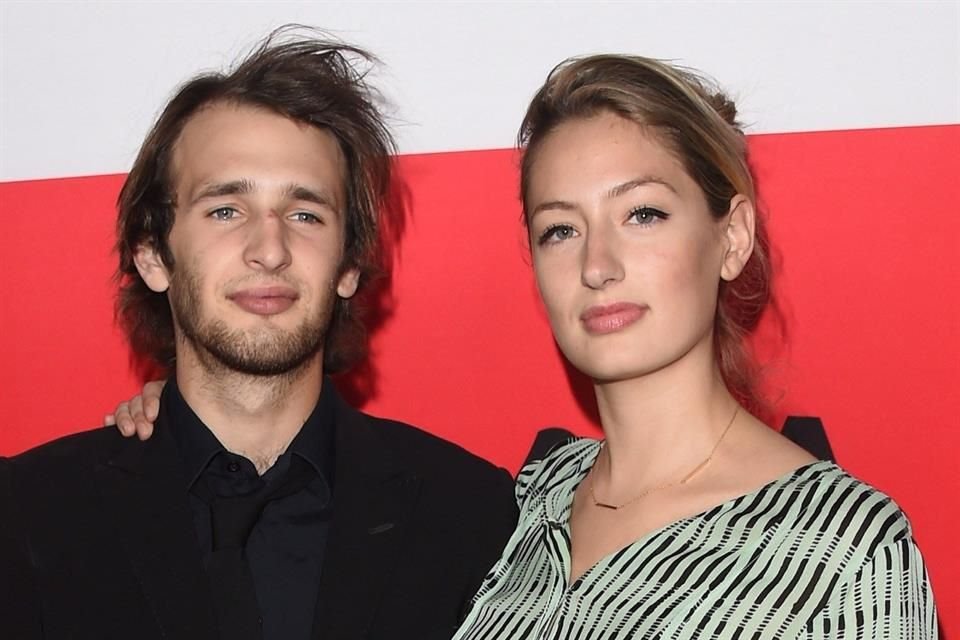Hopper Penn viajaba en auto con su novia Uma Von Wittkamp, cuando fue detenido en Nebraska