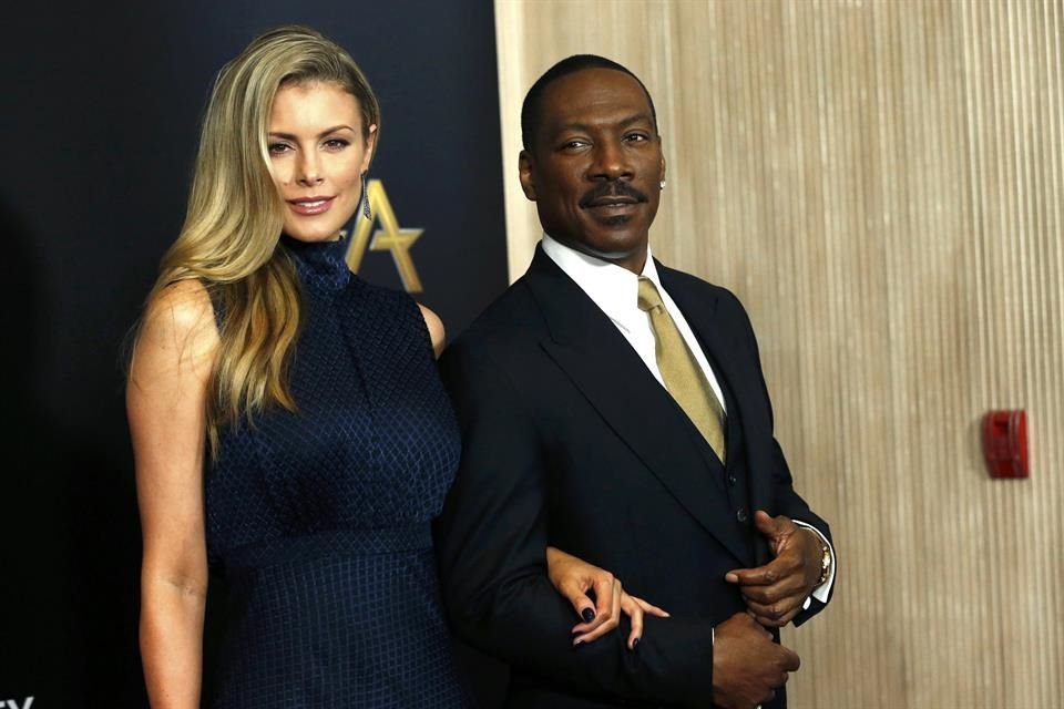 Eddie Murphy y Paige Butcher se comprometieron; la pareja espera la llegada de su segundo hijo.