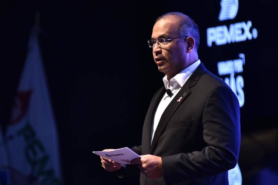 Carlos Treviño, director de Pemex, anunció el hallazgo.