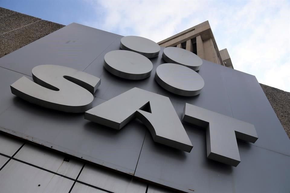 El SAT tiene identificadas 500 firmas apócrifas.