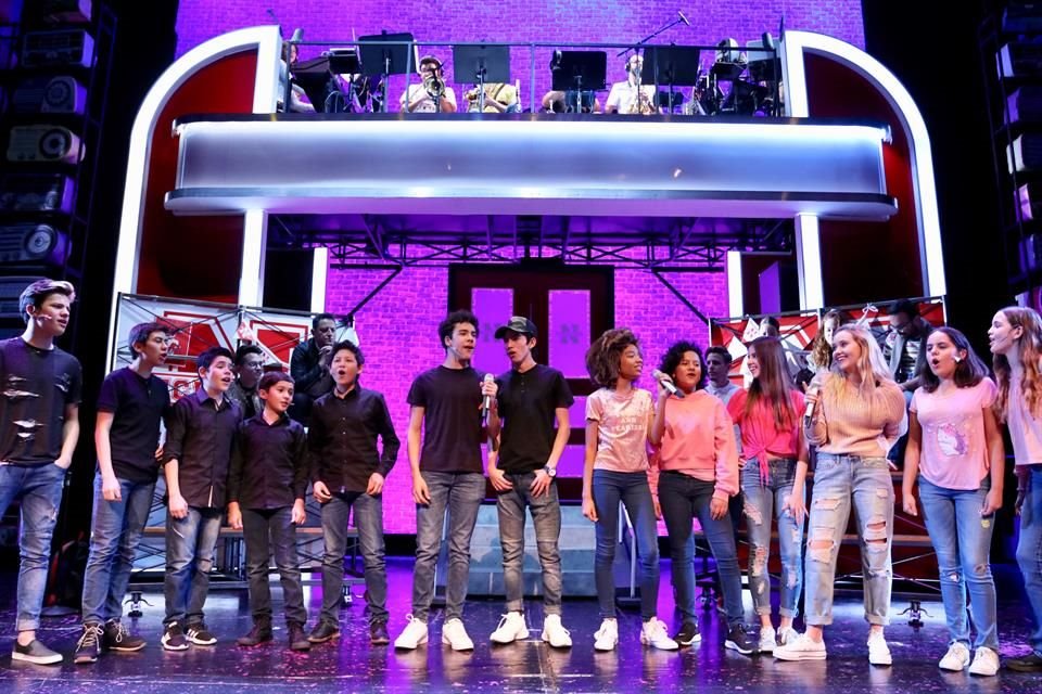 El grupo infantil repasó el jueves los temas del montaje, junto a los demás menores que completan la compañía.