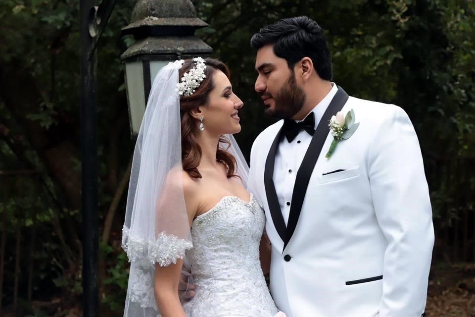 Ángela Cantú Sánchez y Ángel Vázquez Pérez