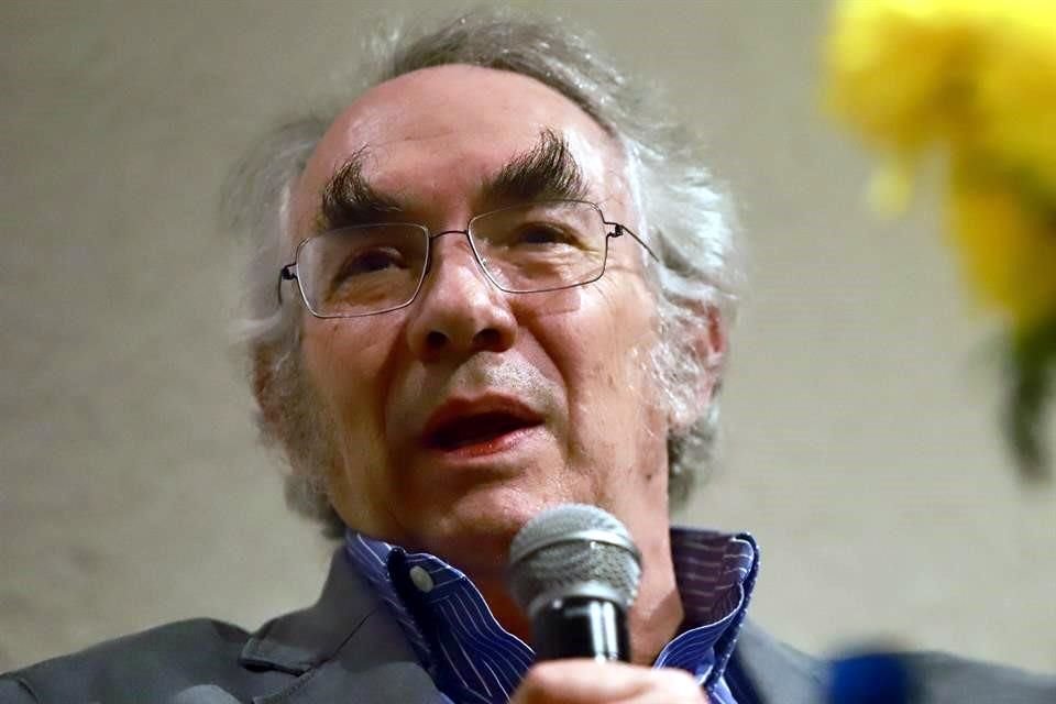 Gabriel Weisz presentó en Marco su libro El cuadro invisible. Mi memoria de Leonora.