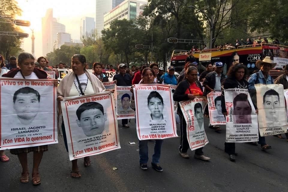 Gobierno dijo que no hay indicios de vida de los 43 normalistas de Ayotzinapa.