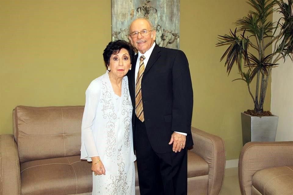 Lorenzo Gracia Rodríguez y Yolanda Elizondo de Gracia