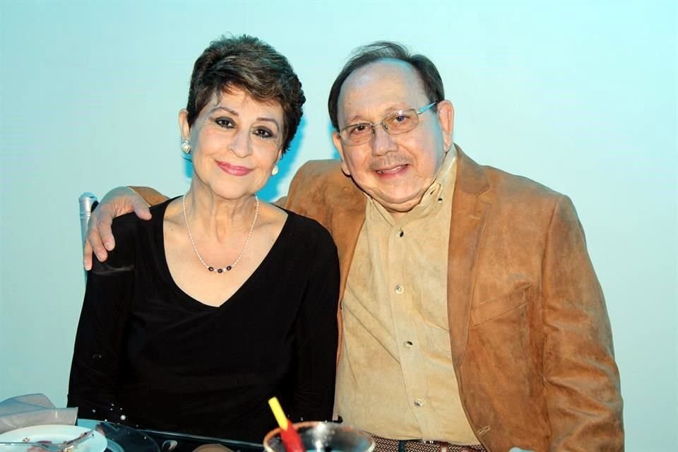 Rosa Lilia Elizondo de Cárdenas y Sergio Cárdenas