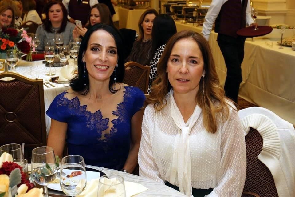 Marisa Drexel de Safi y Carolina Drexel de Pérez