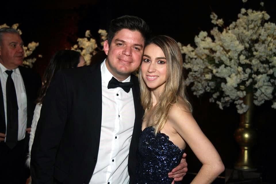 Hernán Ramos Schiaffino y Karen Grisel Gómez de Ramos