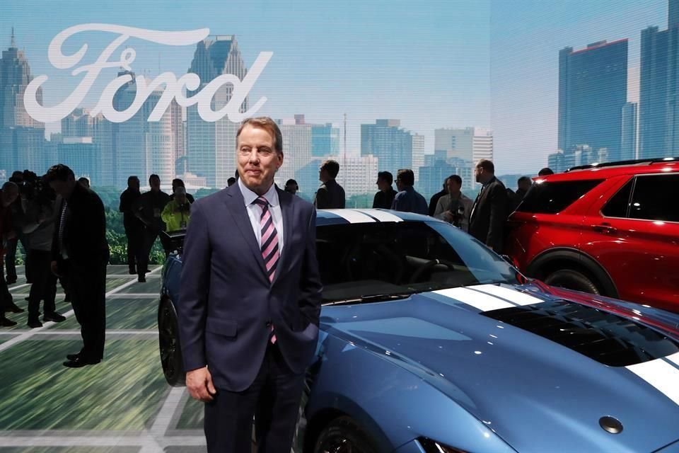 Bill Ford dijo que la compañía comenzó las colaboraciones con 3M y GE antes de que la Casa Blanca pidiera a las compañías estadounidenses que ayudaran a producir suministros médicos.