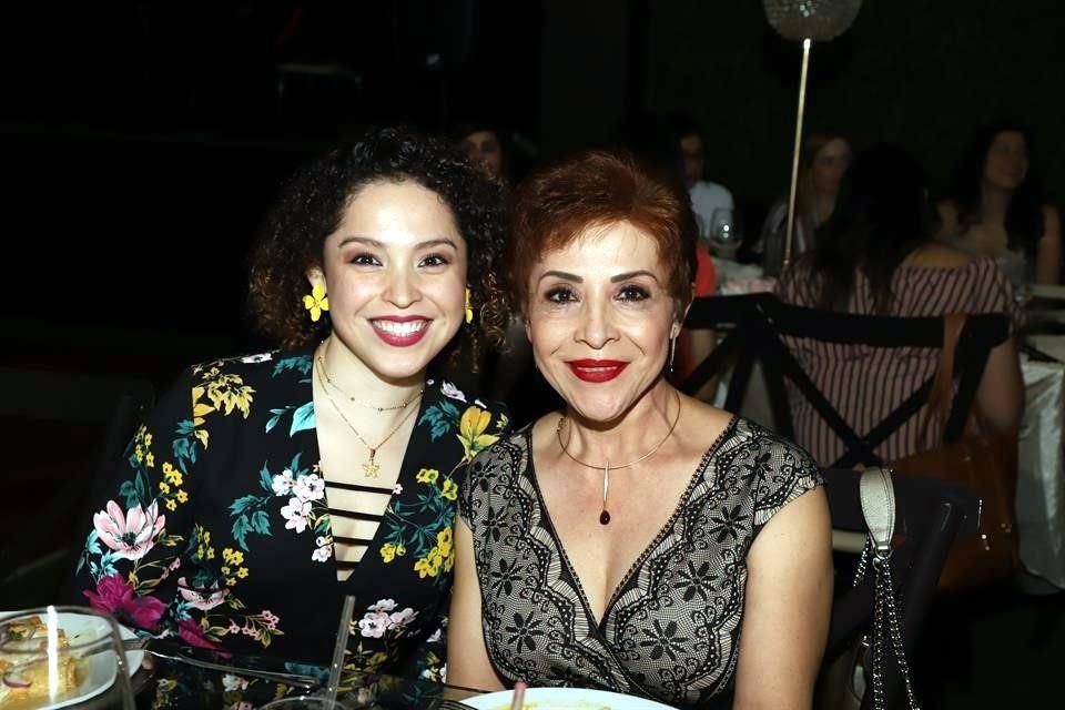 Myrna Morales y Myrna de Morales