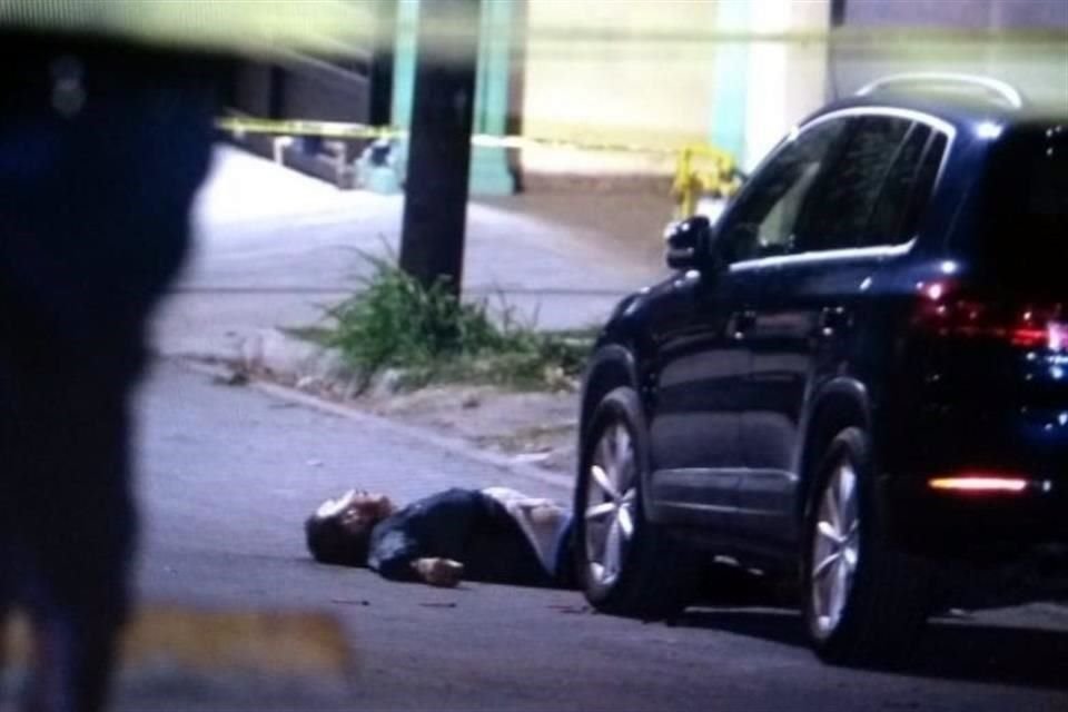 Rosendo Galván Medina quedó tirado junto a una camioneta en la Colonia Hacienda La Silla, en Guadalupe.