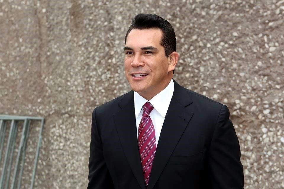 De acuerdo con la denuncia Moreno Cárdenas ha realizado actos de promoción en horarios en los que debe fungir como titular del Ejecutivo local.