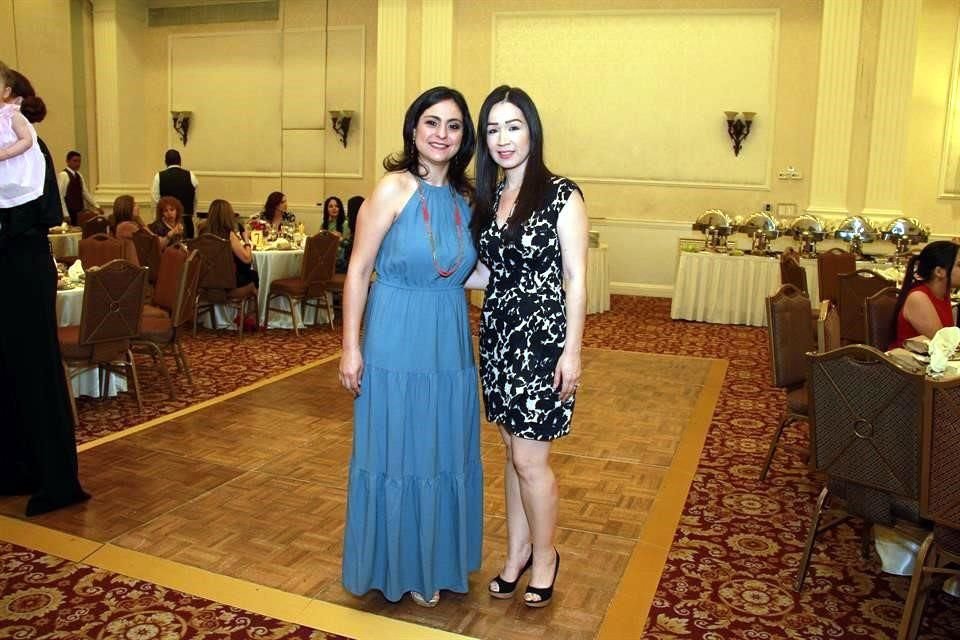 Claudia Padilla y Adriana de Padilla
