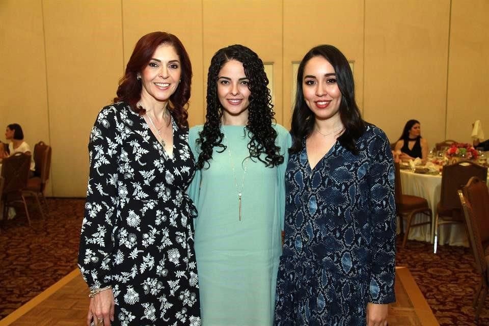 Patricia Martínez, Tania Coello y Aydé venegas