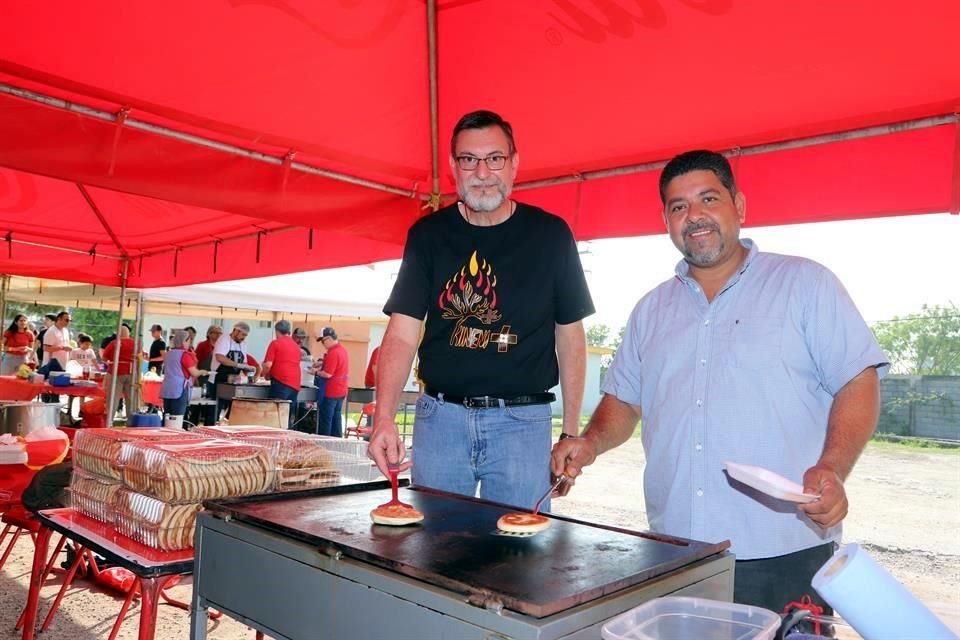 Eduardo Díaz de León y Bernabé Escobedo
