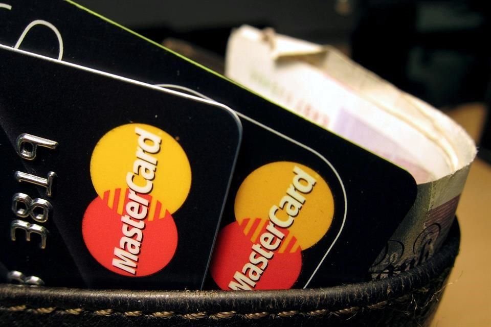 Mastercard busca ampliar el límite de créditos para tarjetas sin contacto.