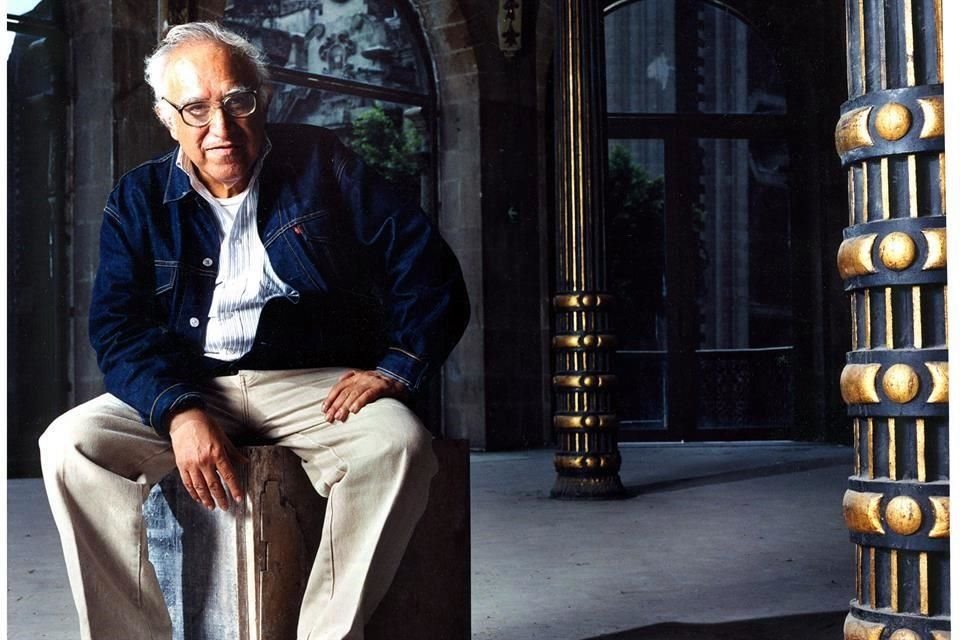 El homenaje llega a ocho años de la muerte del cronista.