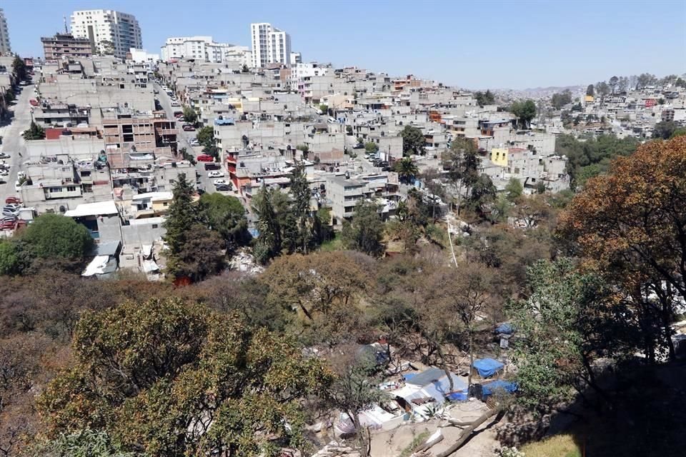 Ante los elevados precios de vivienda en CDMX, las familias migran al Edomex y se instalan en áreas de naturales protegidas. 