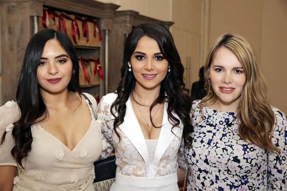 Carmen Ramos, Amelia Natalí Rodríguez Garza y Thalía Sánchez