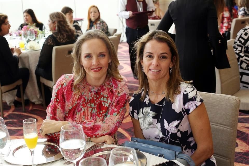 Cecilia Navarro de Marcos y Irma Ravize de Maldonado