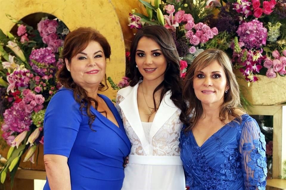 Violeta Garza de Rodríguez, Amelia Natalí Rodríguez Garza y Lydianna Viejo de Ancira