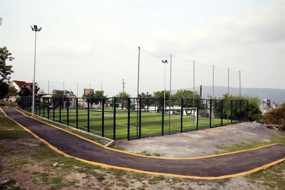 El espacio deportivo está recién remodelado y se ubica en la calle Fernando Poo, en Cumbres, dentro del Parque Navegantes.