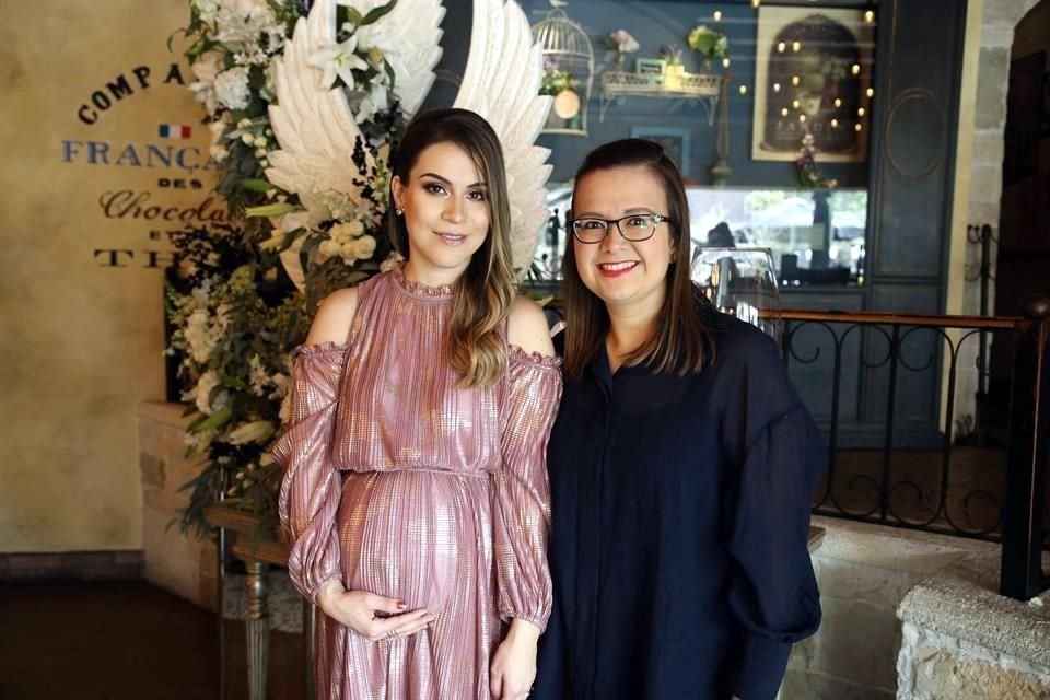 Ludy García Rodríguez y Keta Valle