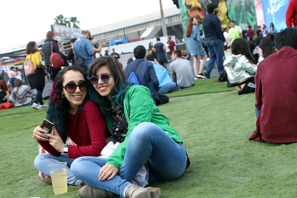 July Patiño y Lucía Morales