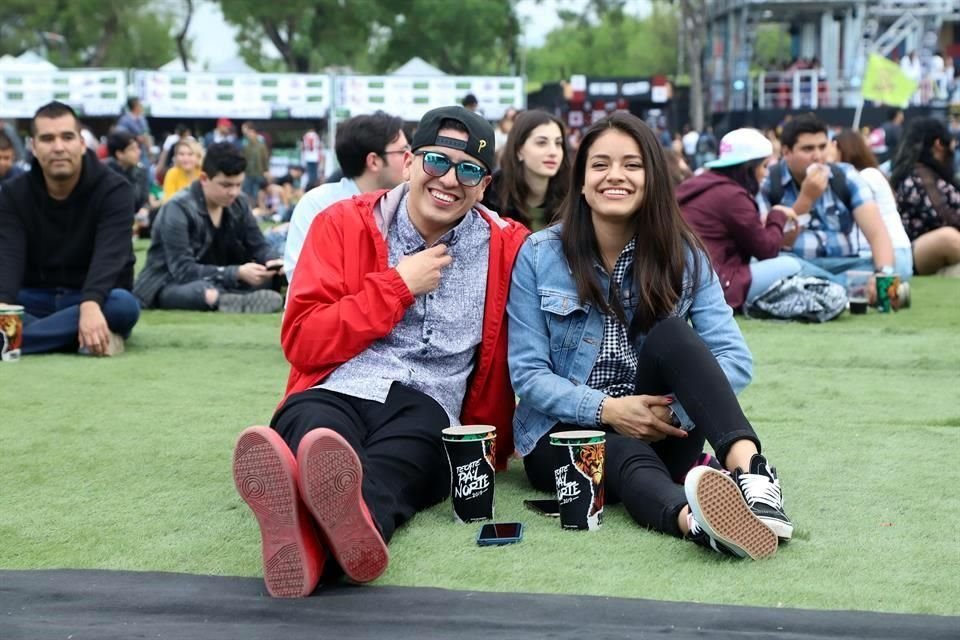 Alejandro García y Lizbeth Romero