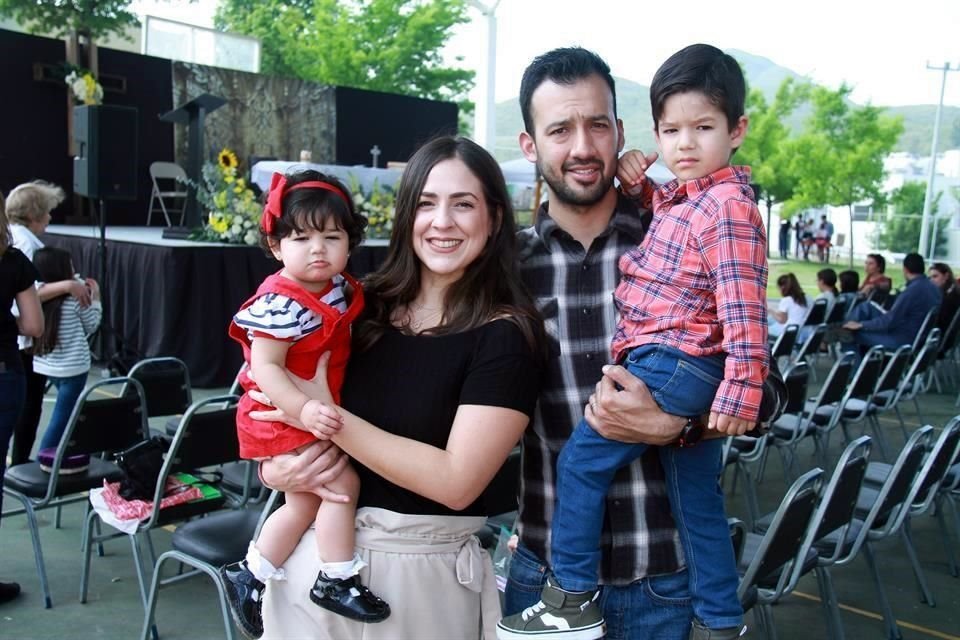 María Inés García Guzmán, Mariana Guzmán, Ángel García y Ángel García Guzmán