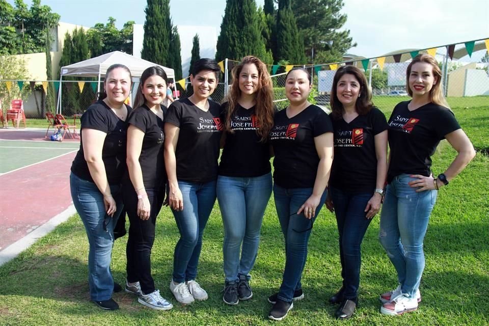COMITÉ ORGANIZADOR: 
Lily González, Sally Duncan, Daniela Castillo, Ana Sarmiento, Laura González, Adriana Elizondo y Rocío Ayala