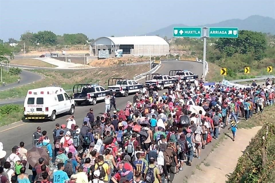 Activistas externaron su preocupación por el anuncio de Sánchez Cordero de una 'caravana madre' desde Honduras, en la que participarían más de 20 mil personas.