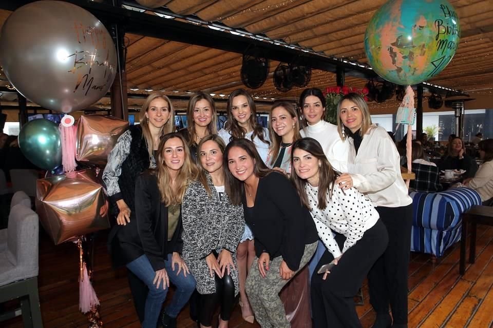 ARRIBA Gaby Cebrián, Mónica Leal, Marcela Montalvo de Garza, Karina Salazar, Paola Villarreal, Paty Sánchez de González ABAJO Mariana Robles de Abaroa, Daniela de De la Garza, Dennise Farías y Gaby Ch