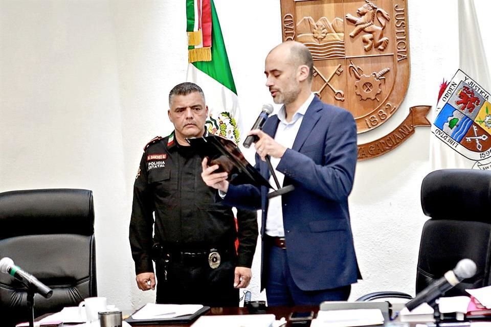 El reconocimiento público a los elementos de Fuerza Civil.
