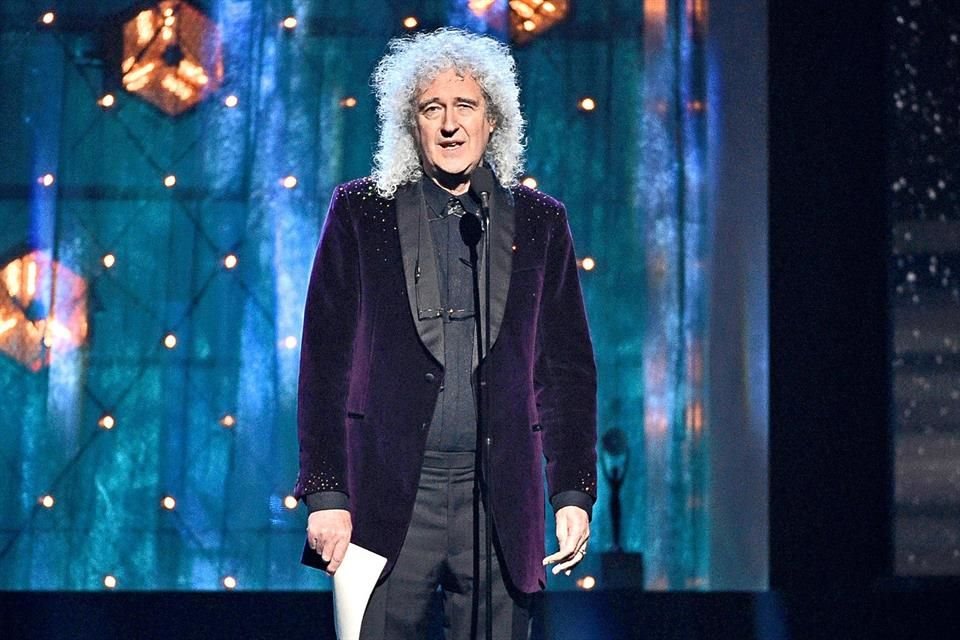 Brian May, de Queen, oficializó el tributo al quinteto.