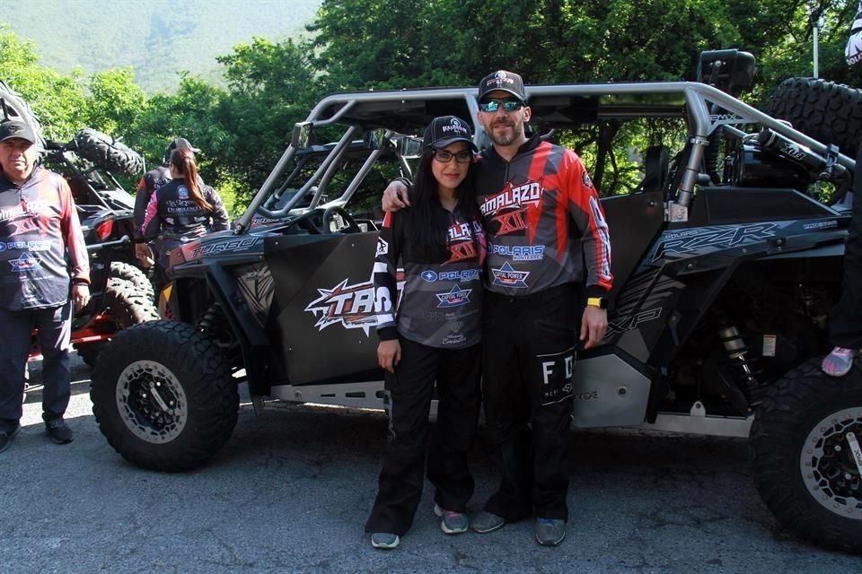 Mónica de de la Garza y Mario de la Garza