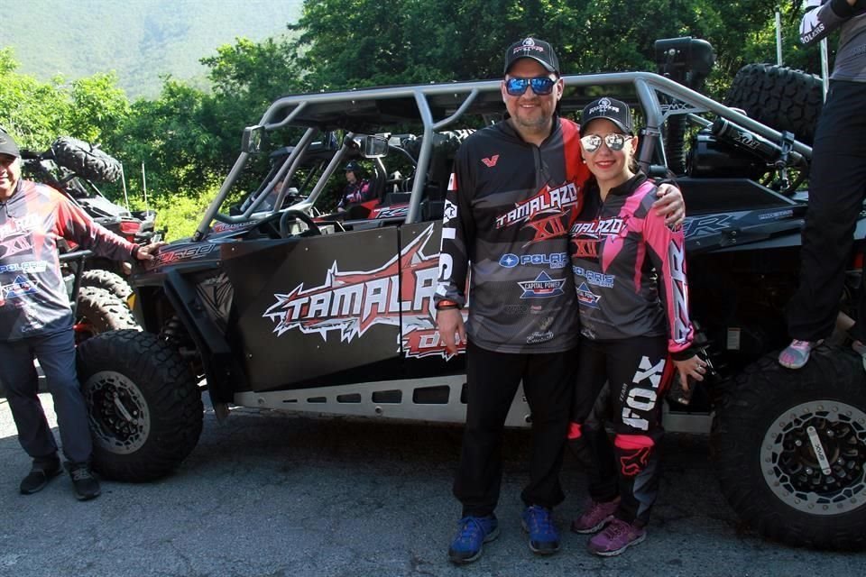José Manuel Martínez y Karla de Martínez