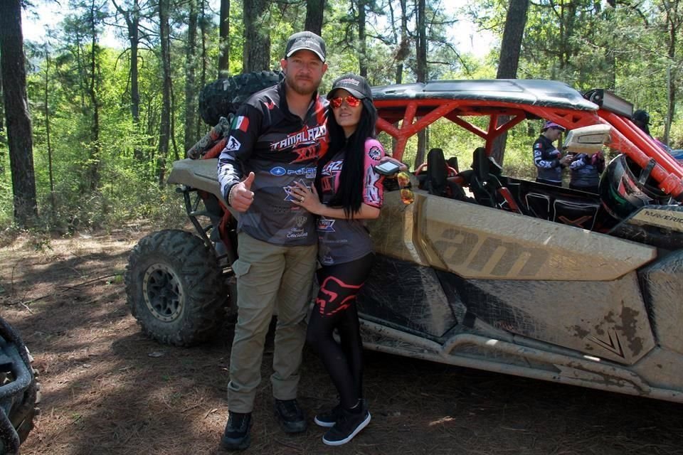 Víctor Tolentino y Karen Silva